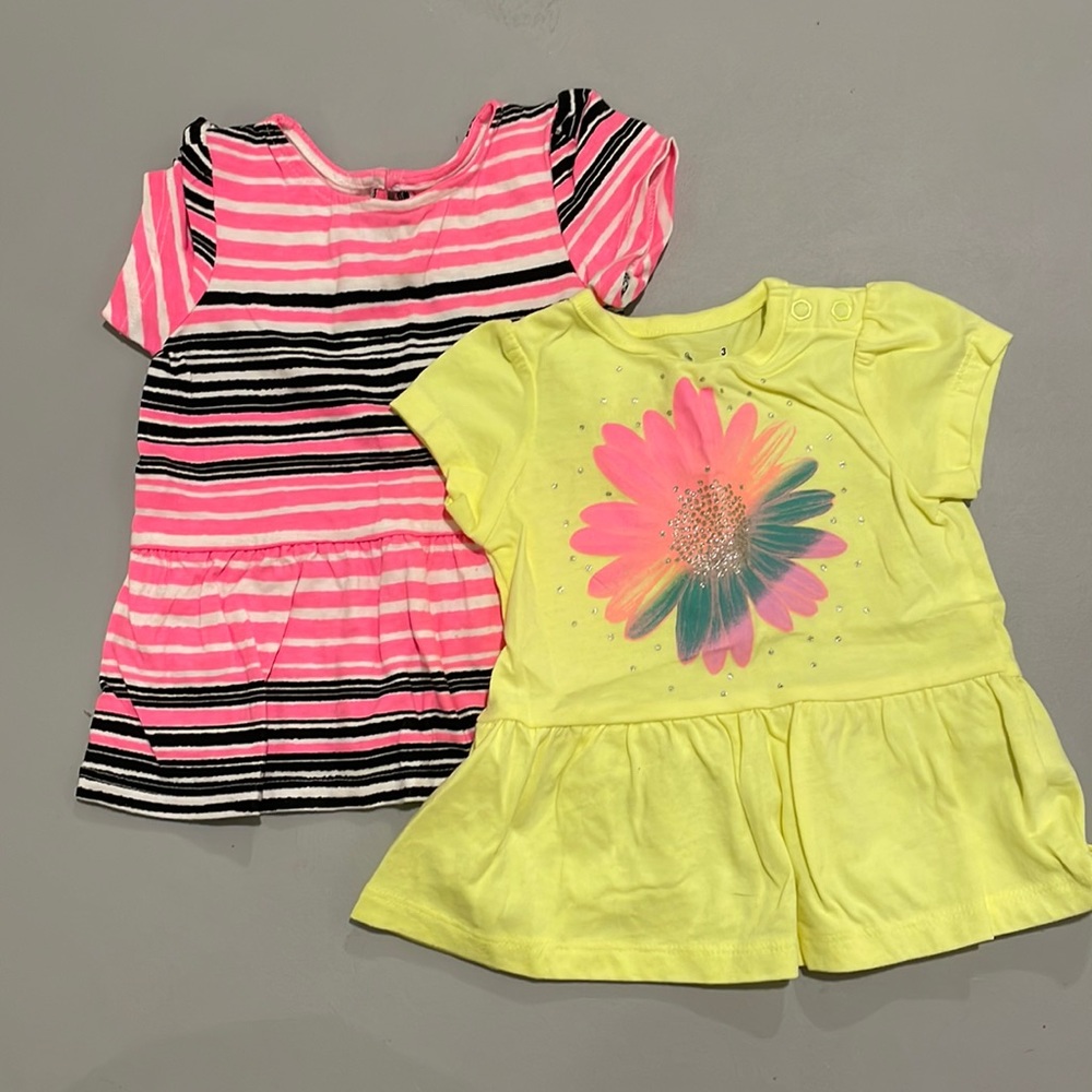 Set of two baby girls tops